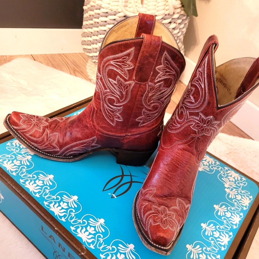 Lane Nanelle Boot, Size 8, Red